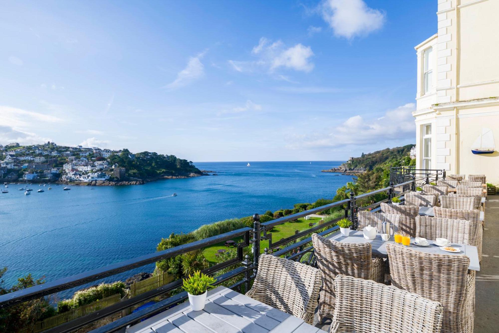 Harbour Hotel 4*